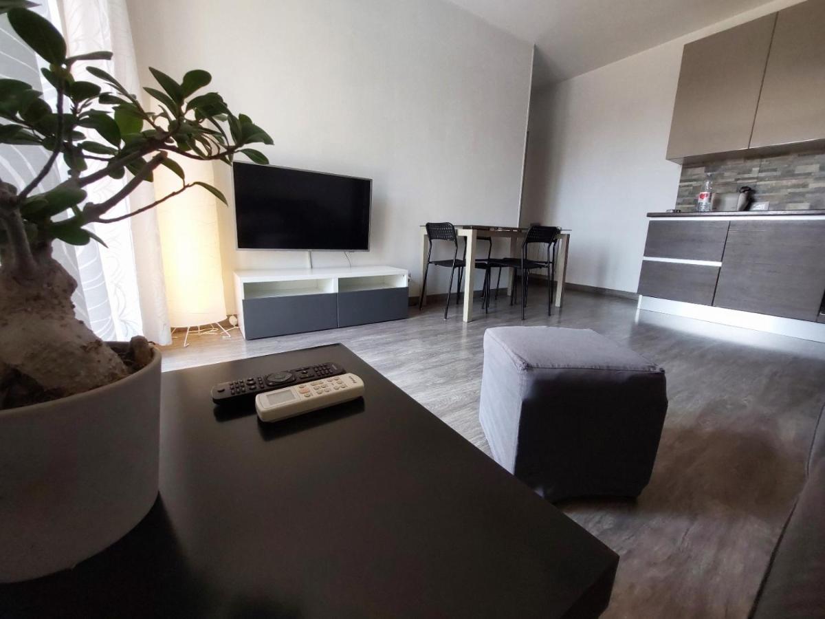 Casa Laura Apartment Ventimiglia Ngoại thất bức ảnh