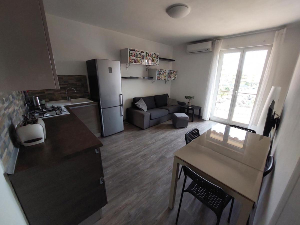 Casa Laura Apartment Ventimiglia Ngoại thất bức ảnh