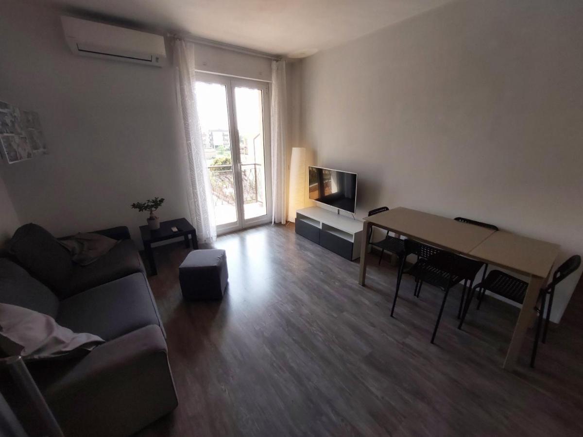 Casa Laura Apartment Ventimiglia Ngoại thất bức ảnh