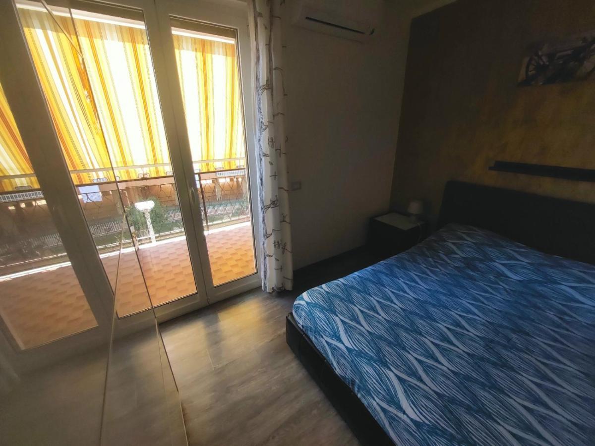 Casa Laura Apartment Ventimiglia Ngoại thất bức ảnh